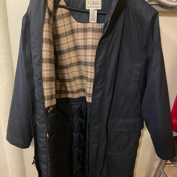 LL Bean Men's Stadium Coat - Picture 3 of 5